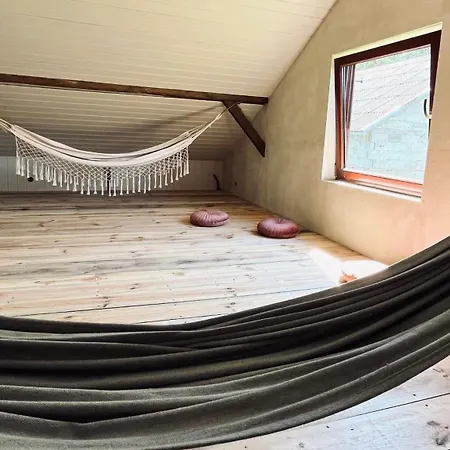 Bliska Wioska- Dom בקתה