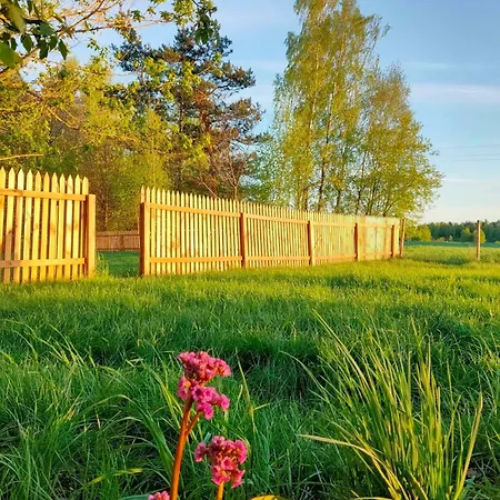 בקתה Bliska Wioska- Dom Kuchary Zydowskie